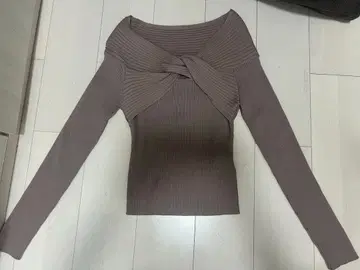 Her lip to 브라운 리브 긴팔 상의 M