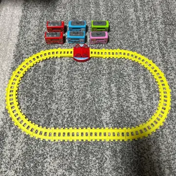 호빵맨 캐릭터 레일 가챠가챠 기차