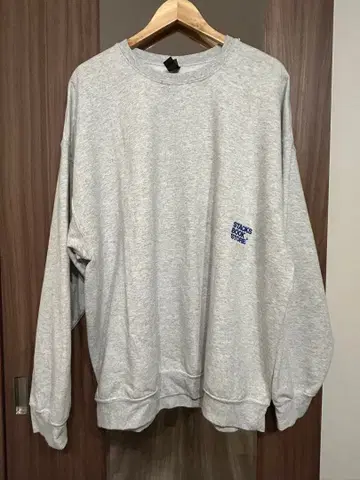 stacks book store 맨투맨