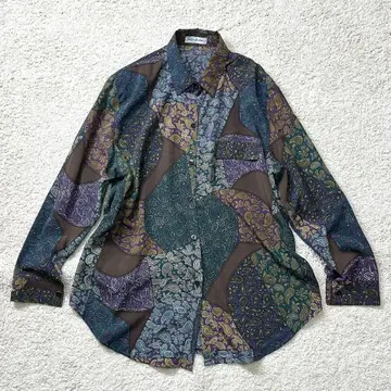 레트로 페이즐리 무늬 올 패턴 블라우스 패치워크풍 디자인 버튼