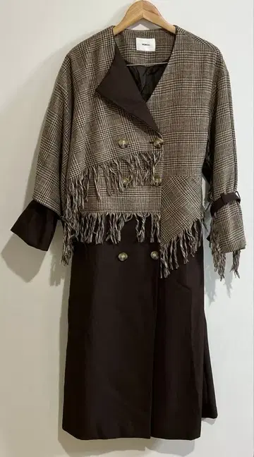 무루아 MURUA 체크 무늬 비대칭 디자인 프린지 케이프 코트