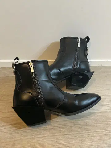 ADRER 하이 솔 레더 힐 부츠