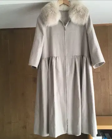 컨디션 최상 FOXEY 폭시 퍼 포함 롱 코트 42