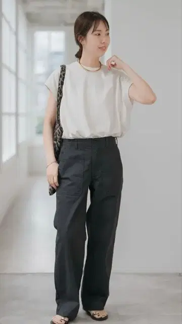 스픽 앤 스팬 루즈 베이커 팬츠 38 네이비 2025년 출시