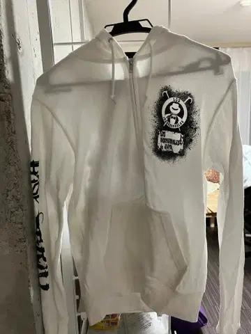 LOS INGOBERNABLES 후드티 화이트