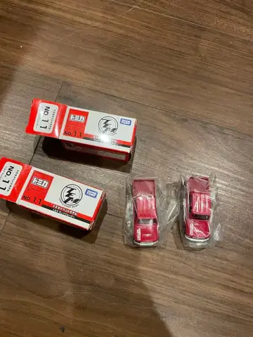 토미카 이벤트 모델 도요타 랜드크루저 No.11 픽업 2대