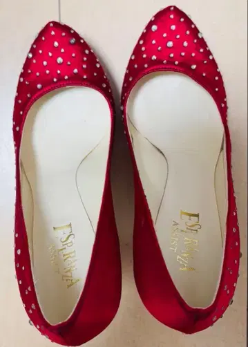 레드 새틴 펌프스 스톤 장식 21.5cm