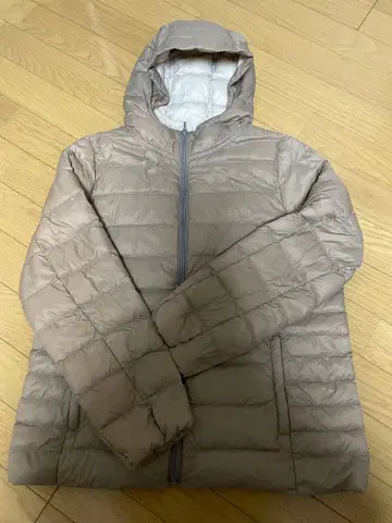 모카 베이지 후드 부착 다운 자켓 XL