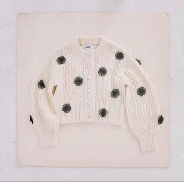 epine 플라워 케이블 니트 가디건