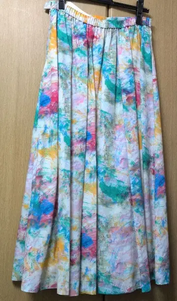 헤랄보니 플레어 스커트 [ 무제 ( 봄 ) ] 사이즈 M