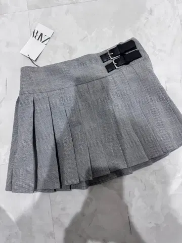 체크 무늬 플리츠 스커트 더블 버클 포함