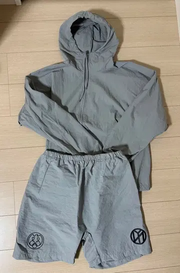 [ 즉시 배송 ] YEEZY 셋업 / 그레이