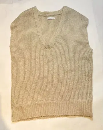 AKTE 니트 베스트