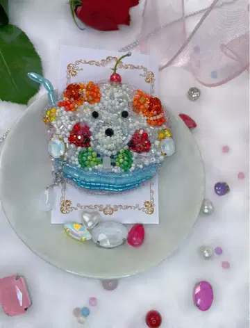 비즈 자수 브로치 4 화이트 곰 빙수