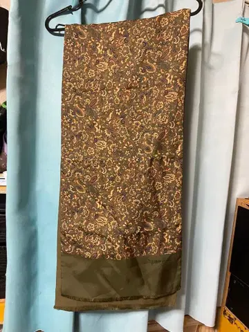 Yukiho Hanai 꽃무늬 스톨