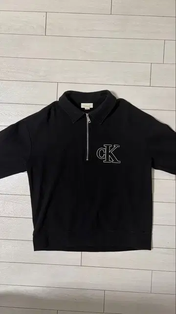 Calvin Klein Jeans 맨투맨 하프 지퍼 M 사이즈