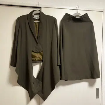 JINABE 올리브 그린 스커트 셋업 38