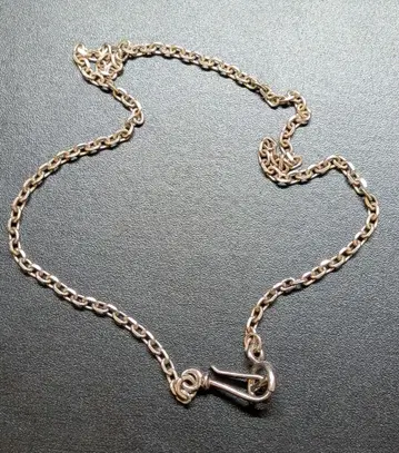 [ 새상품급 ] 퍼스트 애로우즈 체인 목걸이 45cm