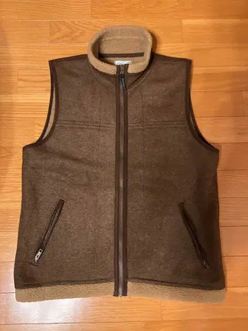 브라운 플리스 베스트 M