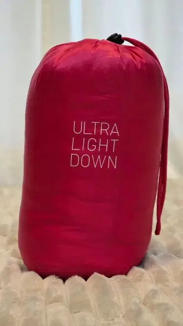 [ SALE ] UNIQLO 울트라 라이트 다운 여성용 M