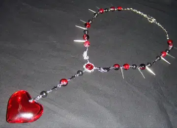 로자리오풍 하트형 목걸이