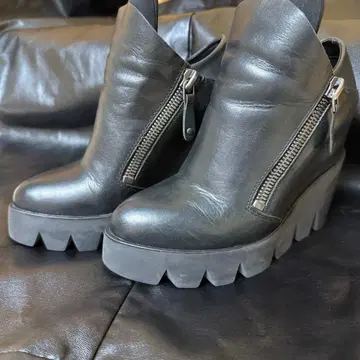 새상품급 ASH 아쉬 블랙 숏부츠