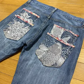 일본풍 패턴 앙두 코이와 꽃 자수 데님 팬츠