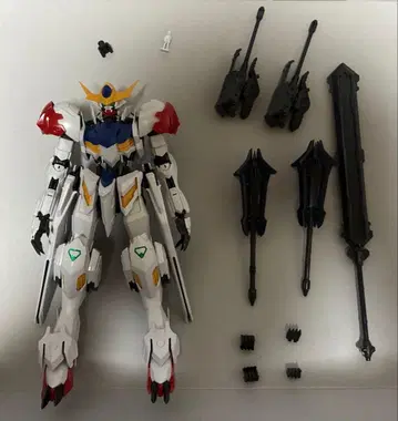 MG 건담 발바토스 루푸스