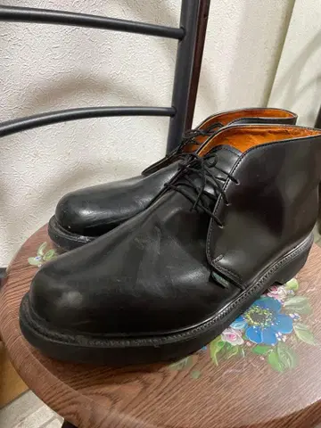 Bates 블랙 처카 부츠 천연 가죽