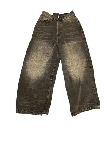 엔도 모리 착용 H&M SUPER BAGGY