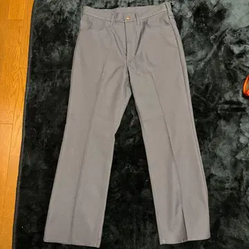 Wrangler 그레이 슬랙스 M 사이즈