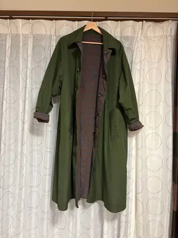 투모로우랜드 정가 88000엔 올리브 그린 롱 트렌치코트