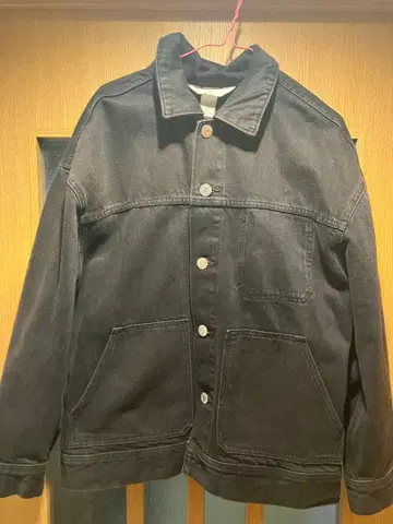 H&M 릴랙스 핏 블랙 데님 자켓