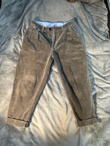 BEAMS PLUS / 2 플리츠 코듀로이 트라우저