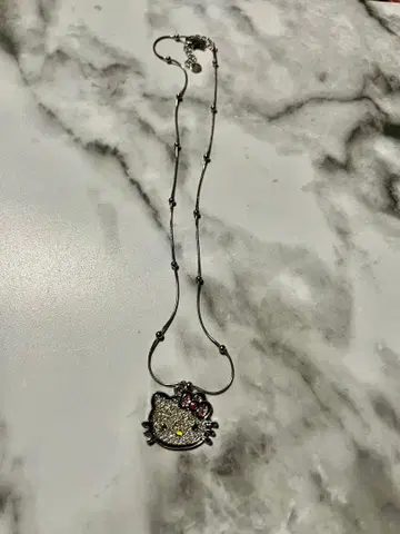 Kitty Necklace