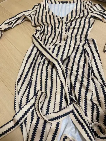 북신지 긴팔 롱 드레스