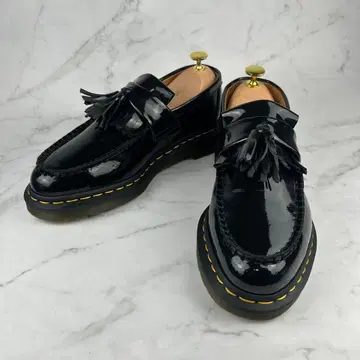 새상품급 Dr.martensAW006 태슬 로퍼 26cm 블랙