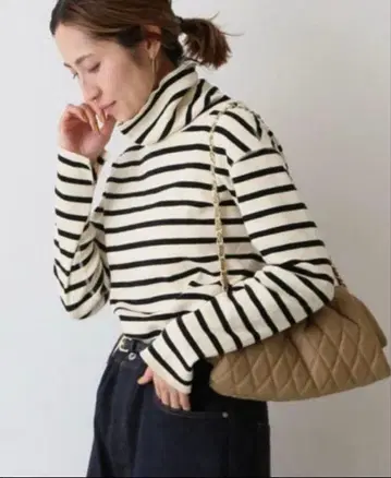 프레임워크 FRAMeWORK 코튼 플라이 터틀넥 보더