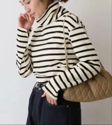 프레임워크 FRAMeWORK 코튼 플라이 터틀넥 보더