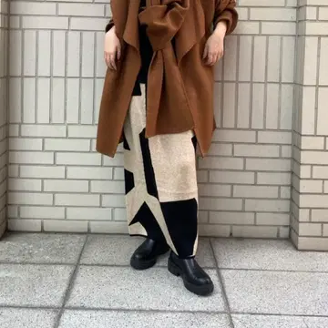 [ CAPRICIEUX LE'MAGE ] 기하학 패턴 니트 스커트