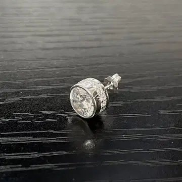 AVALANCHE(아발란치) 10K 화이트 골드 귀걸이 7mm