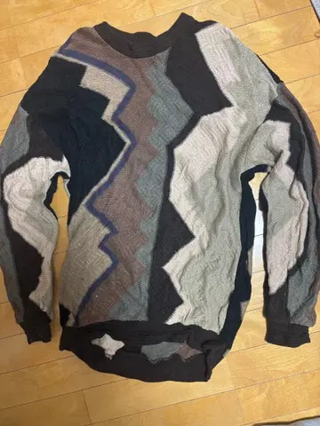 TUNDRA 80s 3D 니트