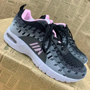 새상품 여성용 24.0cm 경량 통굽 에어솔 스니커즈 블랙 3305