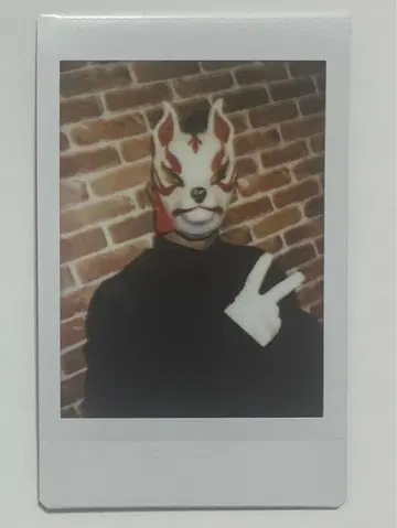 오멘즈 여우 폴라로이드