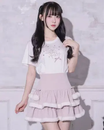 pium 퍼 달린 티어드 미니 스커트 핑크