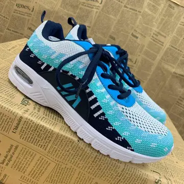 새상품 여성용 22.5cm 통굽 경량 에어솔 스니커즈 스카이블루 3305