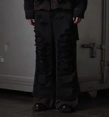 GRANCY 맨투맨 도킹 디자인 데미지 배기 데님 팬츠 M