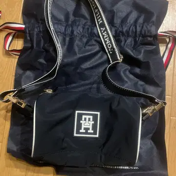 타미힐피거 숄더백 네이비