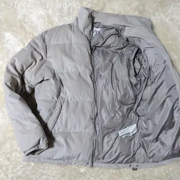 새상품급 자라 코듀로이 퍼프 자켓 XL 사이즈 다운 화이트 남성용