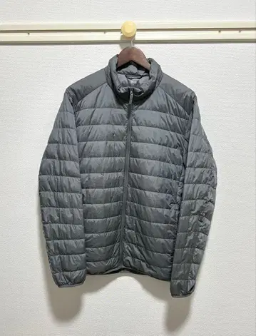 새상품급 유니클로 울트라 라이트 다운 자켓 그레이 XL